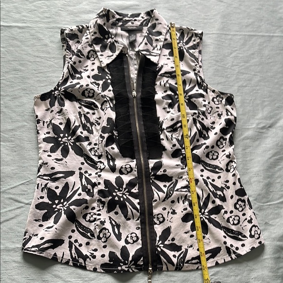 Alfani Vintage Black and White Fitted Tank Top with Mandarin Collar - Picture 7 of 8